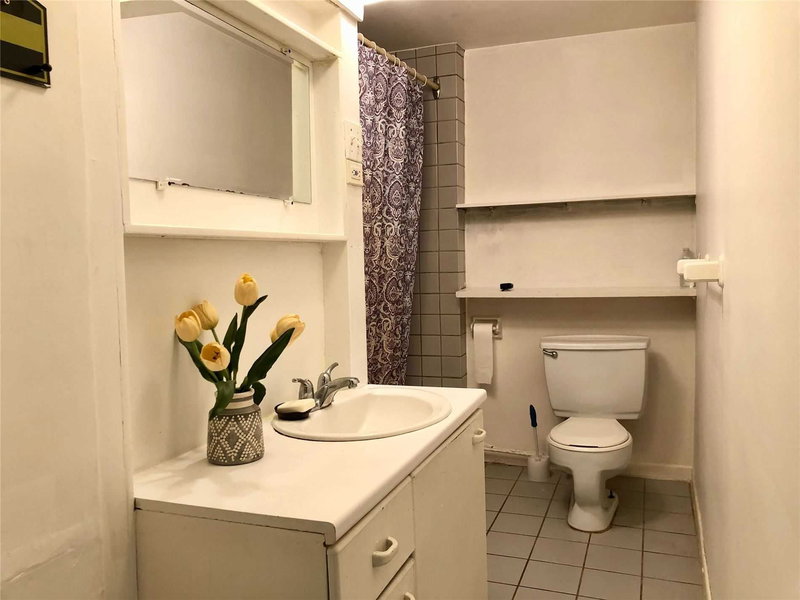 Bsmt - 3264 Fieldgate Dr, Mississauga, L4X2H7 | Image 3