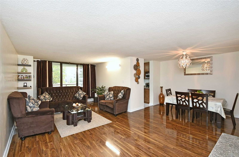 202 - 4 Kings Cross Rd, Brampton, L6T3X8 | Image 2