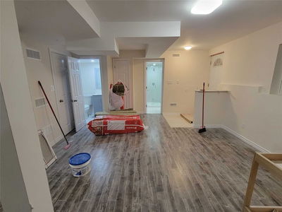 4 Summerdale Cres, Brampton - Fletcher's Meadow image-0-2