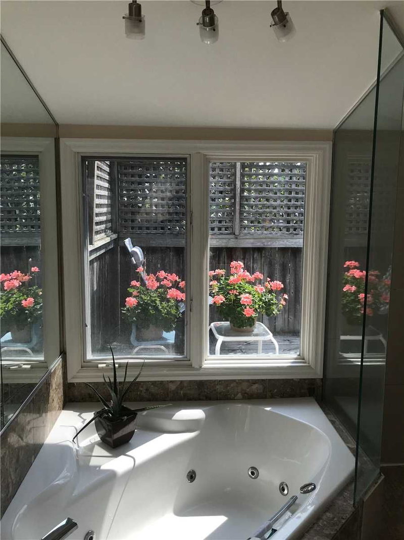 79 Laws St, Toronto, M6P2Y8 | Image 3