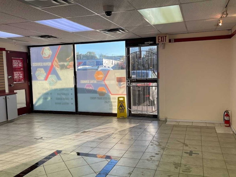 2 - 86 Kennedy Rd S, Brampton, L6W3E7 | Image 2