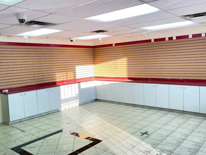 2 - 86 Kennedy Rd S, Brampton, L6W3E7 | Image 3