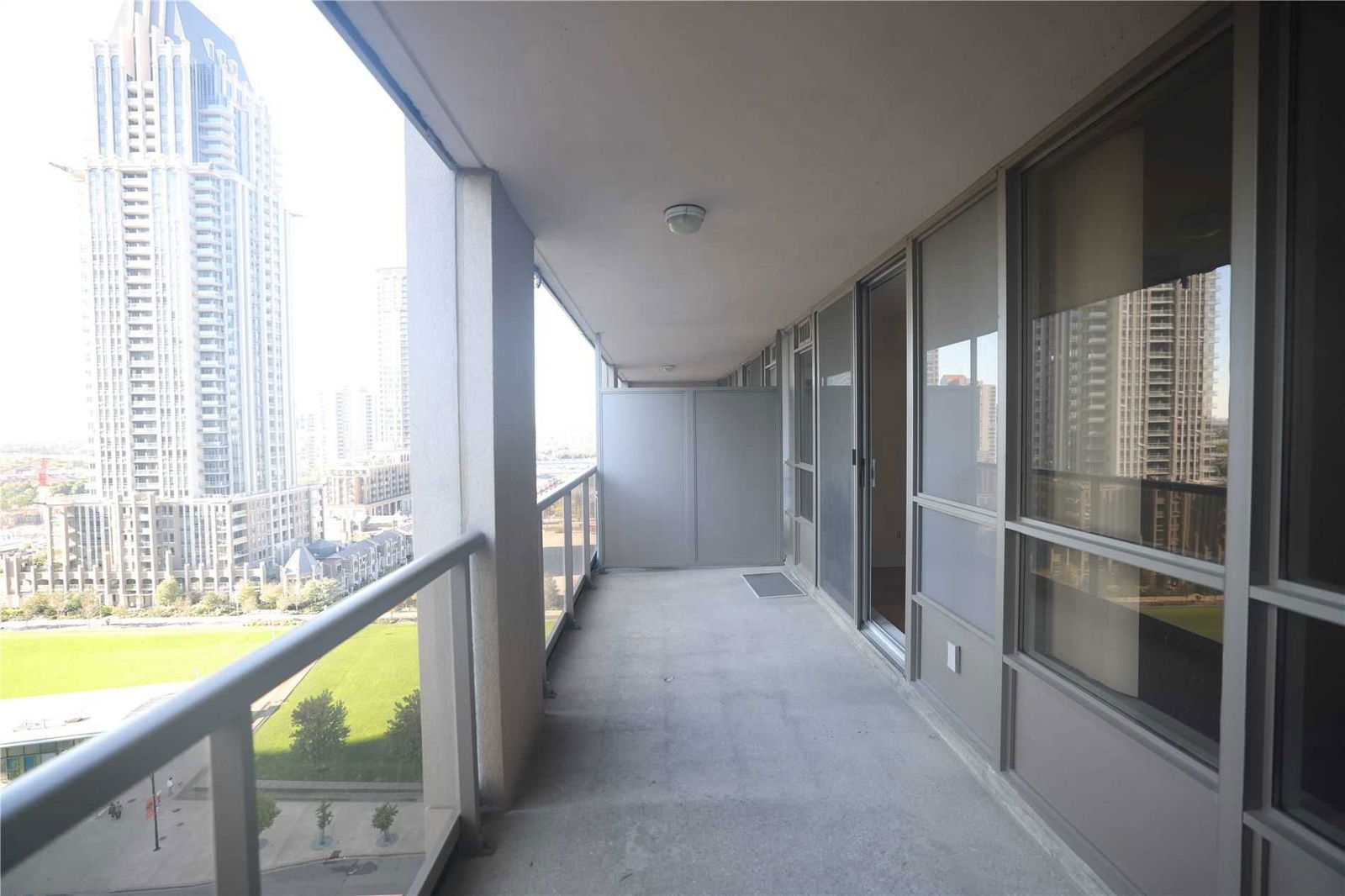 Condo leased at 1503-4090 Living Arts Drive, Mississauga, City Centre, L5B4M8 - MLS: W5415748