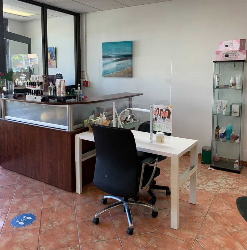 328 Kerr St, Oakville, L6K3B5 | Image 3