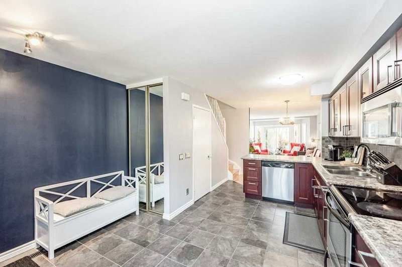 514 - 895 Maple Ave, Burlington, L7S2H7 | Image 2