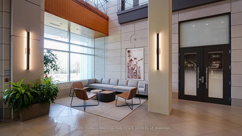 400 - 1315 North Service Rd E, Oakville, L6H 1A7 | Image 3