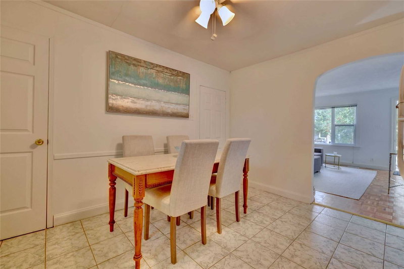 131 Stewart St, Oakville, L6K1X8 | Image 3