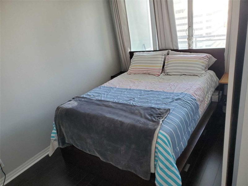 1603 - 3939 Duke Of York Blvd, Mississauga, L5B 4N2 | Image 2