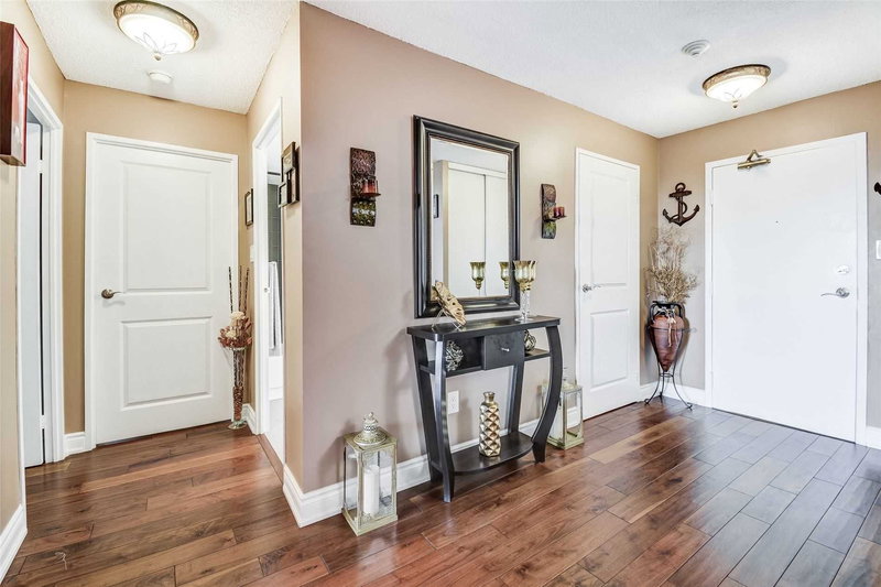 611 - 1 Rowntree Rd, Toronto, M9V5G7 | Image 2