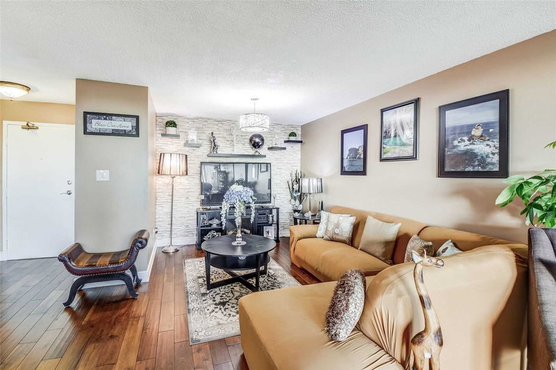 611 - 1 Rowntree Rd, Toronto, M9V5G7 | Image 3