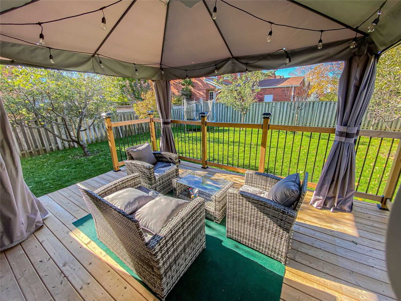 846 Savoy Cres, Mississauga, L5R3C7 | Image 2