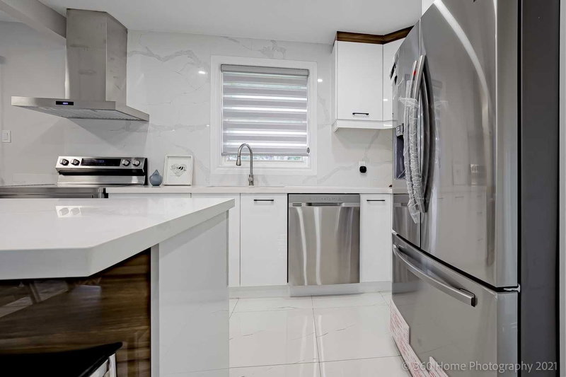 431 Walker's Line, Burlington, L7N 3C9 | Image 2