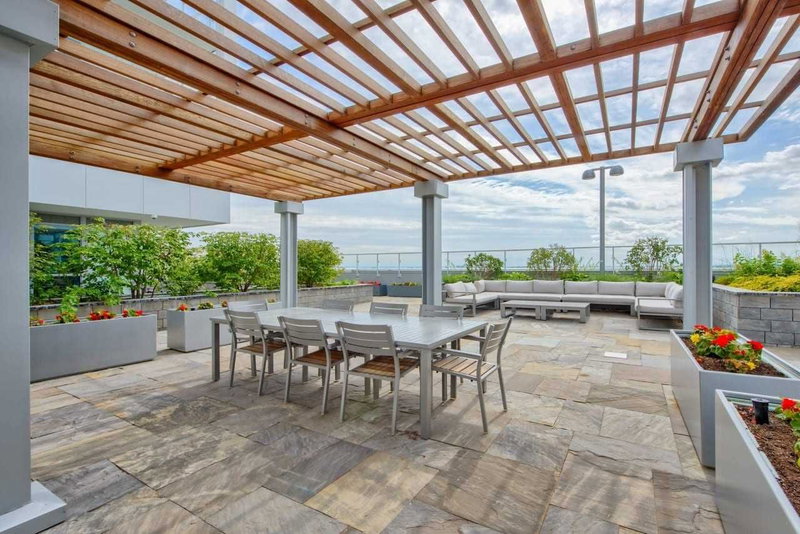 1302 - 65 Speers Rd, Oakville, L6K3V5 | Image 2