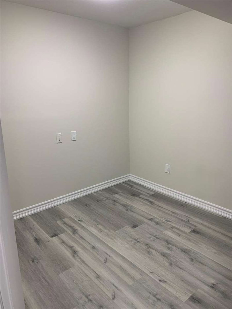 Bsmt - 14 Pennyroyal Cres, Brampton, L6S 6J8 | Image 3