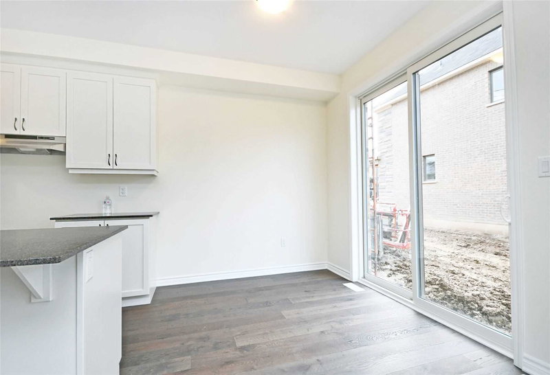 4 Salt Creek Terr, Caledon, L7C 4J1 | Image 2