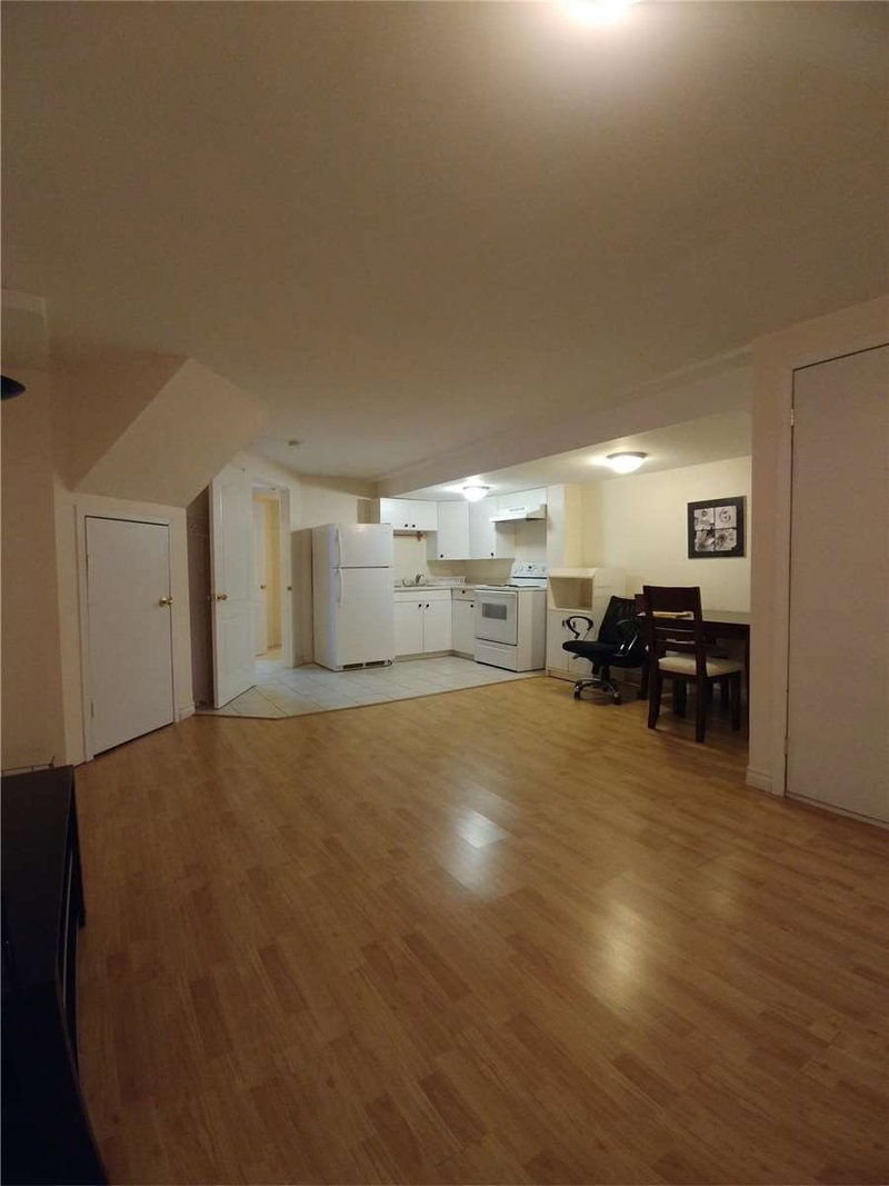 Bsmt - 794 Khan Cres, Mississauga, L5V2R2 | Image 2