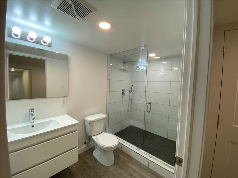 Lower - 66 Whitburn Cres, Toronto, M3M2S4 | Image 3