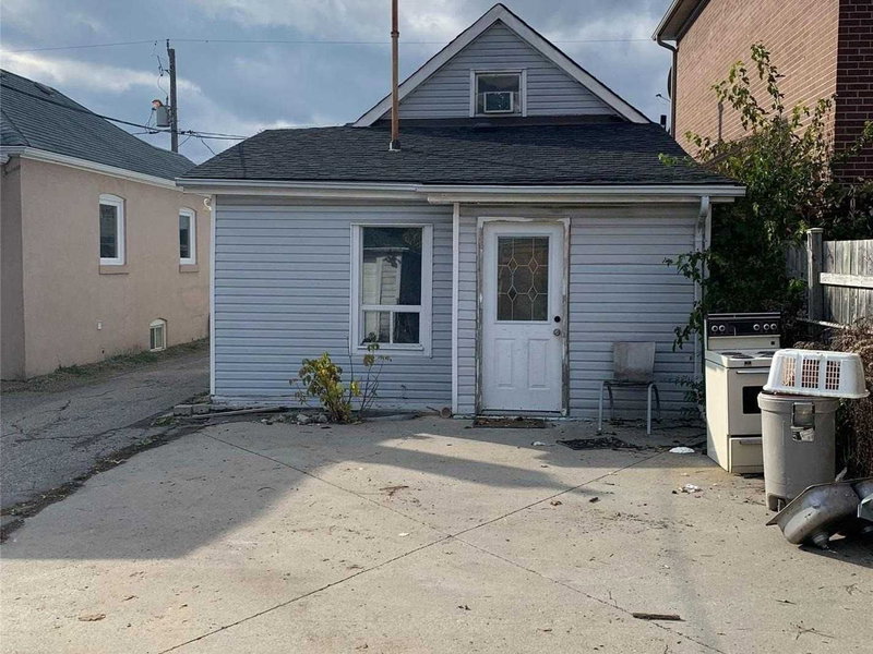 47 Greendale Ave, Toronto, M6N4P4 | Image 2