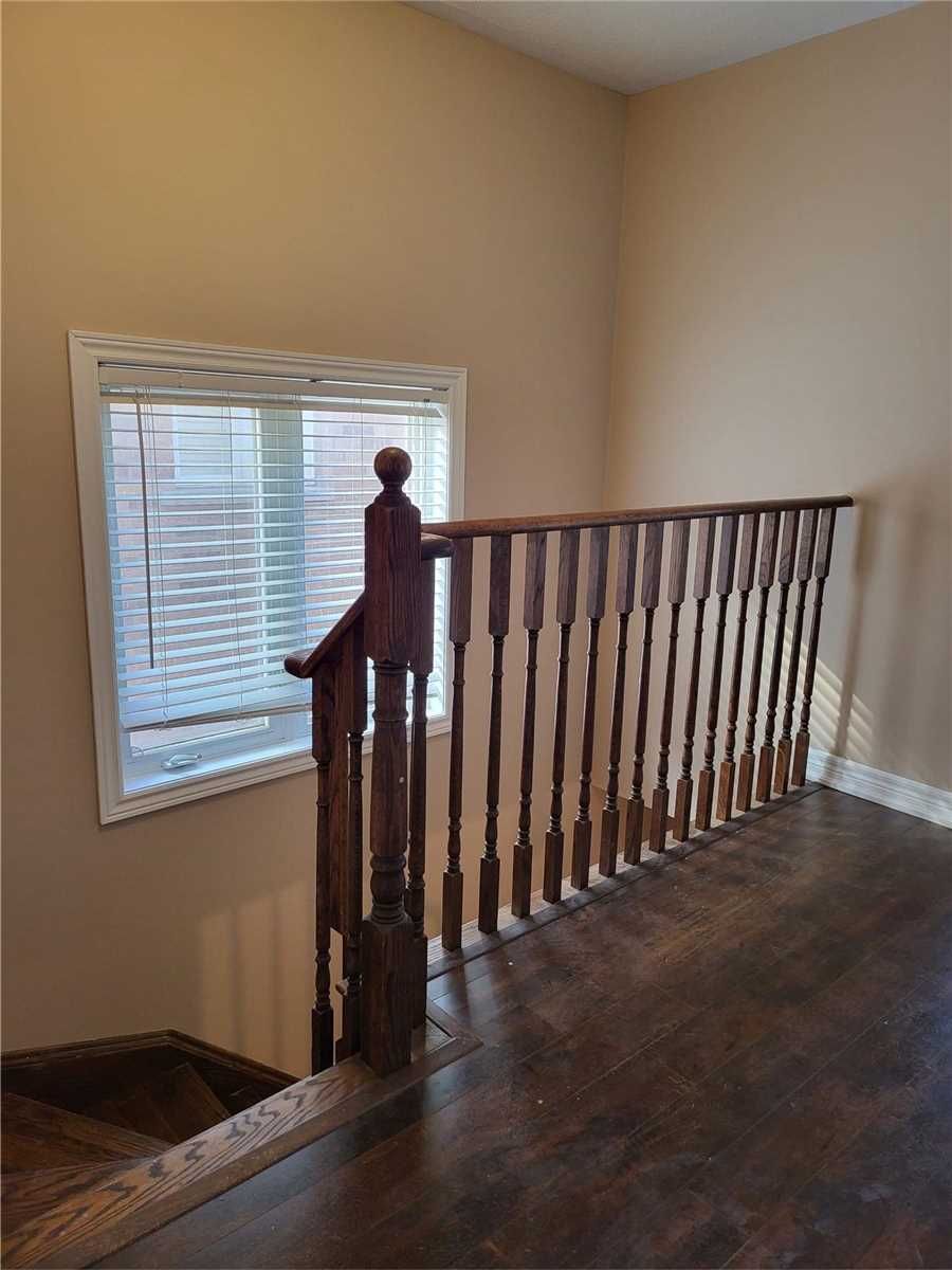 Semi-Detached House leased at Upper-87 Crumlin Crescent, Brampton, Credit Valley, L7A0Y4 - MLS: W5441889