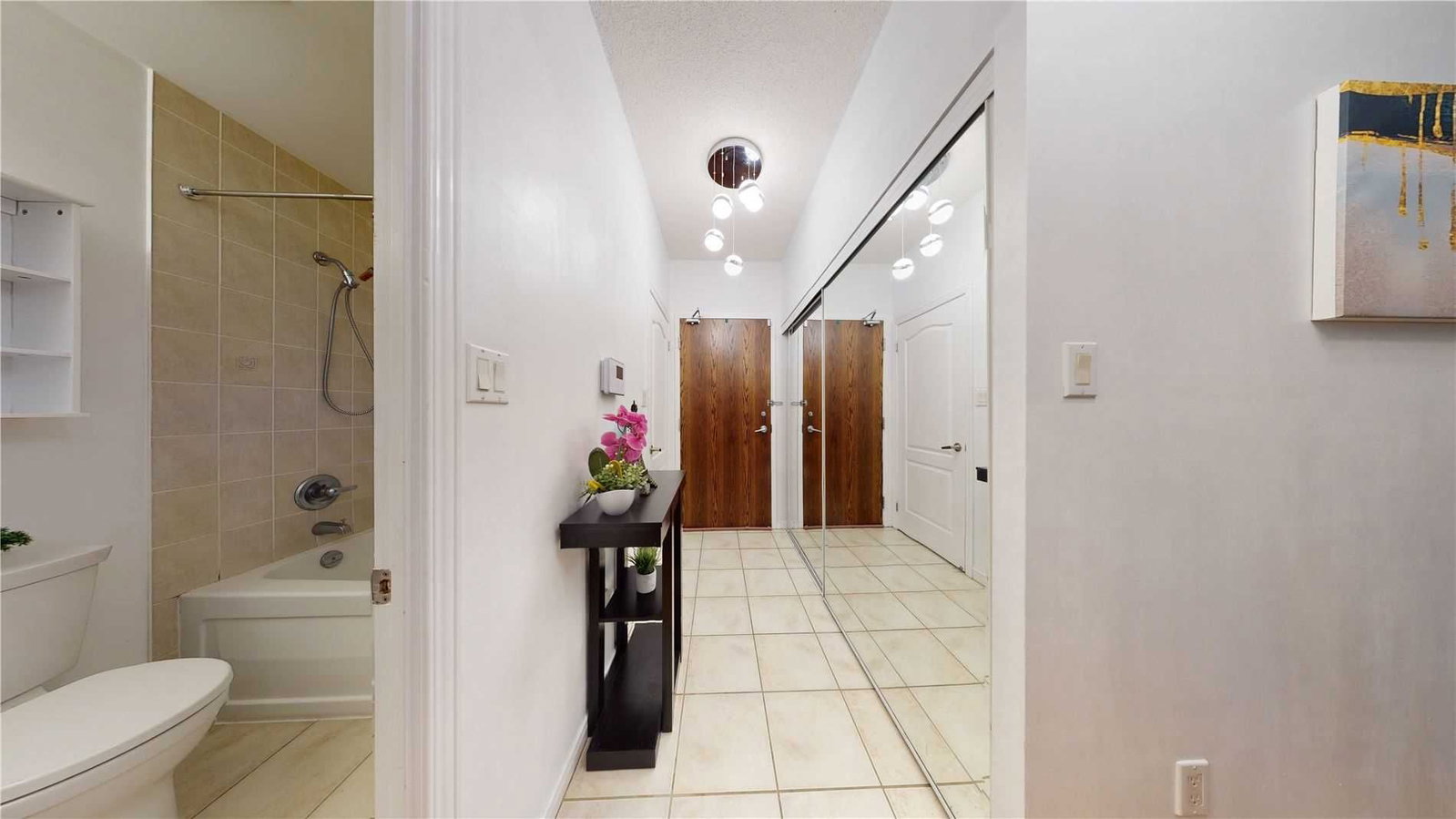 Condo sold at 213-2772 Keele Street, Toronto, Ontario, M3M2G2 - Downsview-Roding-CFB - MLS: W5443653