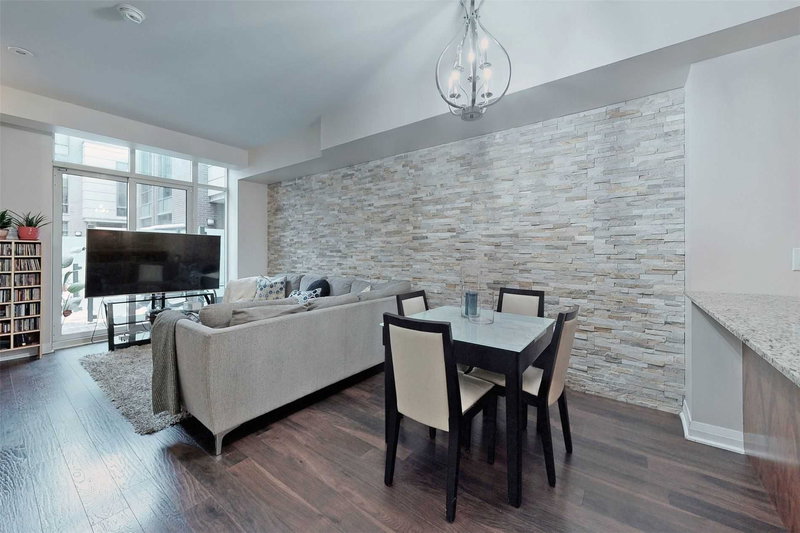 15 - 15 Valhalla Inn Rd, Toronto, M9B 0B3 | Image 3