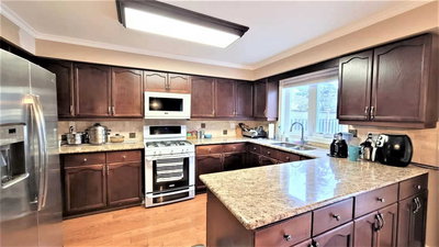 3550 Marmac Crescent, Mississauga, Ontario image-0-2