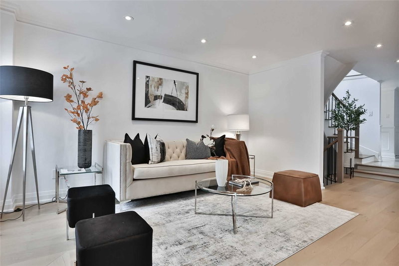 168 Kingsbridge Garden Circ, Mississauga, L5R1T5 | Image 3