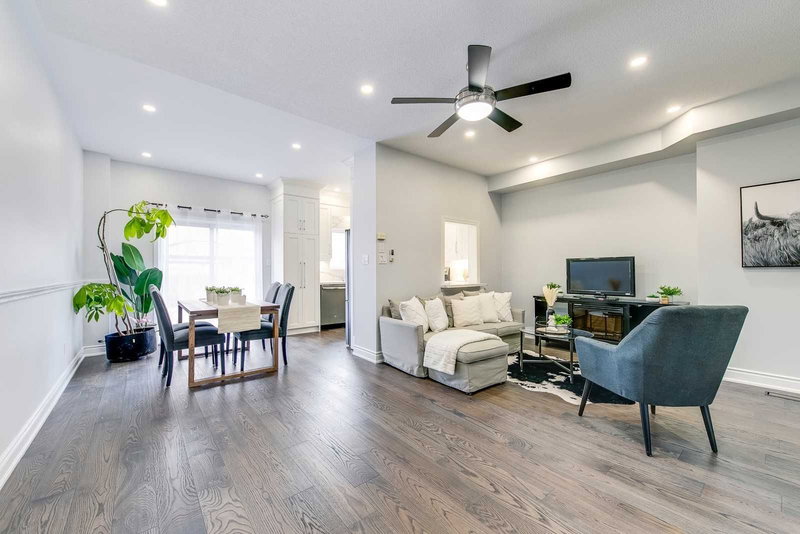 90 Niagara Tr, Halton Hills, L7G0A8 | Image 3