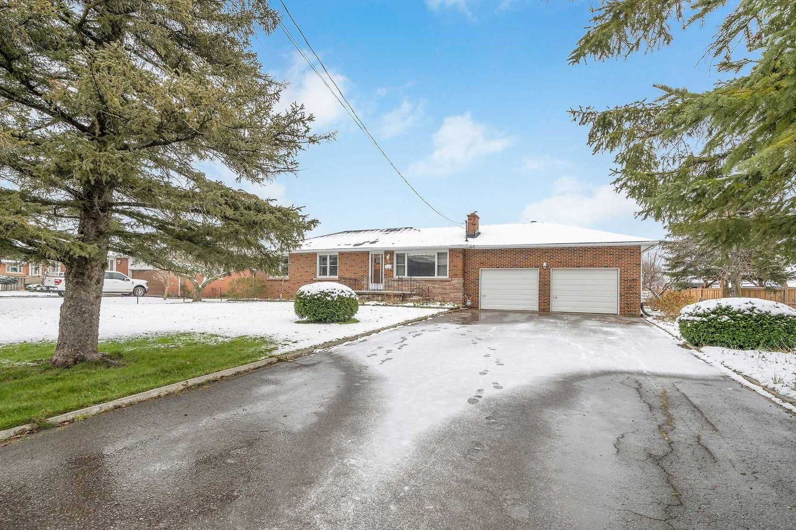 Detached House sold at 5 Peru Road, Milton, Ontario, L9T2V5 - Milton Heights - MLS: W5447350