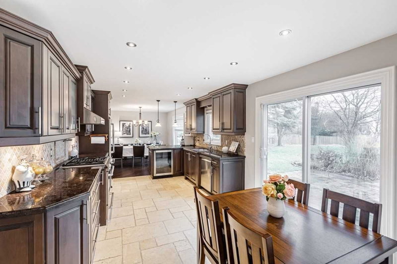 2579 Kenna Crt, Mississauga, L5K2K4 | Image 3