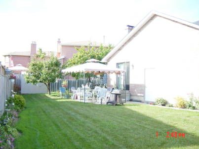 44 Fountainbridge Dr, Caledon, L7E1N4 | Image 2