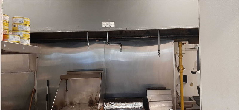 10 - 6435 Dixie Rd, Mississauga, L5T1X4 | Image 3