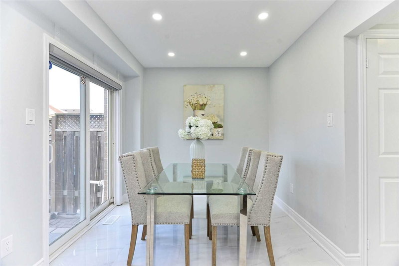 60 Culture Cres, Brampton, L6X5A2 | Image 3