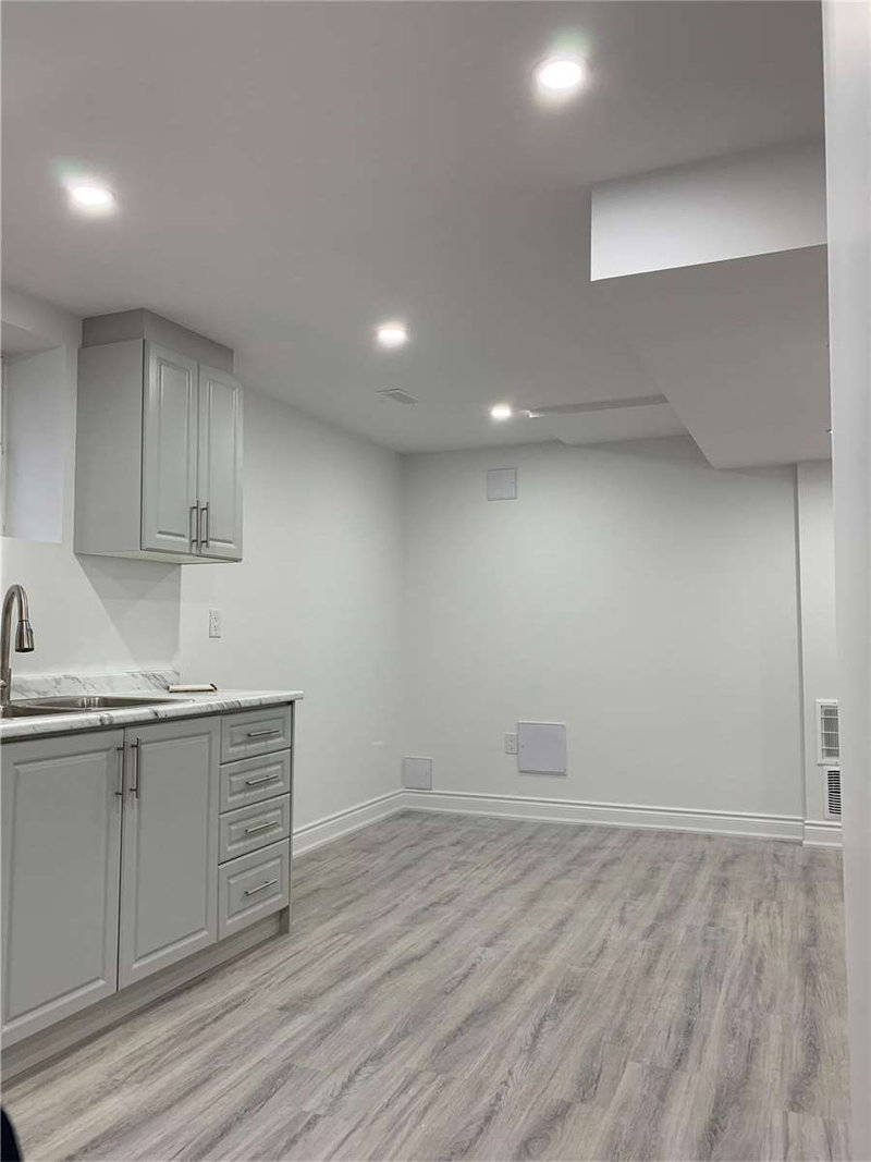 Bsmt - 59 Lormel Gate, Brampton, L7A2R6 | Image 3