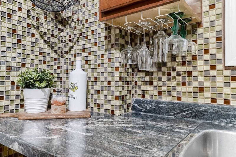 5 Acorn Ave, Toronto, M9B 3P7 | Image 3