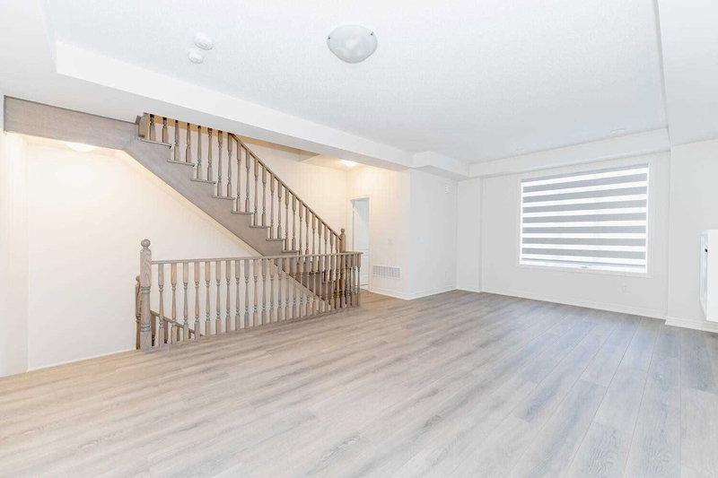 3018 Eighth Line, Oakville, L6H3P6 | Image 2