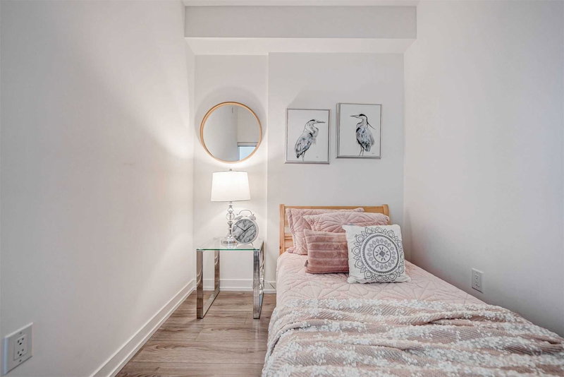 815 - 10 De Boers Dr, Toronto, M3J 0H1 | Image 2