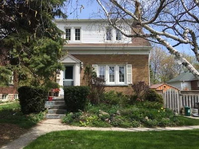 Detached House leased at 61 Thirty Seventh Street, Toronto, Ontario, M8W3L7 - Long Branch - MLS: W5460454