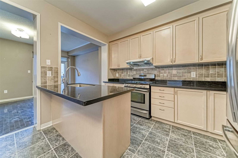 2278 Stone Glen Cres, Oakville, L6M0C8 | Image 2