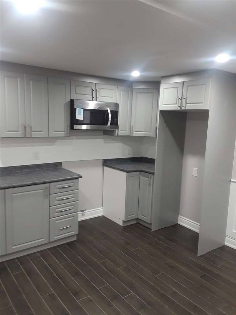 64 Jacksonville Dr, Brampton, L6P 2Z2 | Image 2