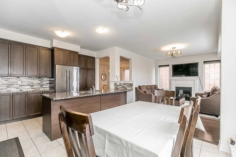 37 Ross Dr, Brampton, L6R 3S7 | Image 3