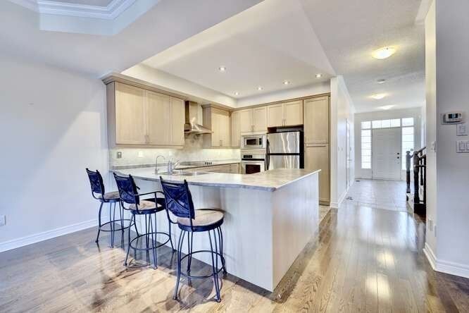 8 - 85 Church St, Mississauga, L5M1R8 | Image 3