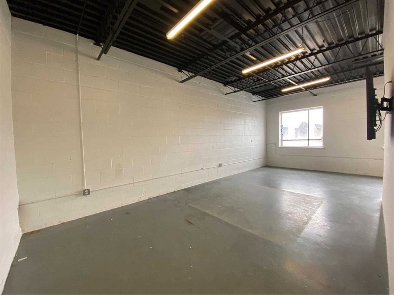 208 - 105 Brockhouse Rd, Toronto, M8W2W8 | Image 3