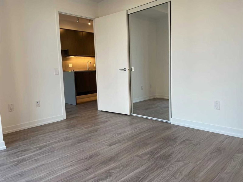 1705 - 4065 Confederation Pkwy, Mississauga, L5B0L4 | Image 3