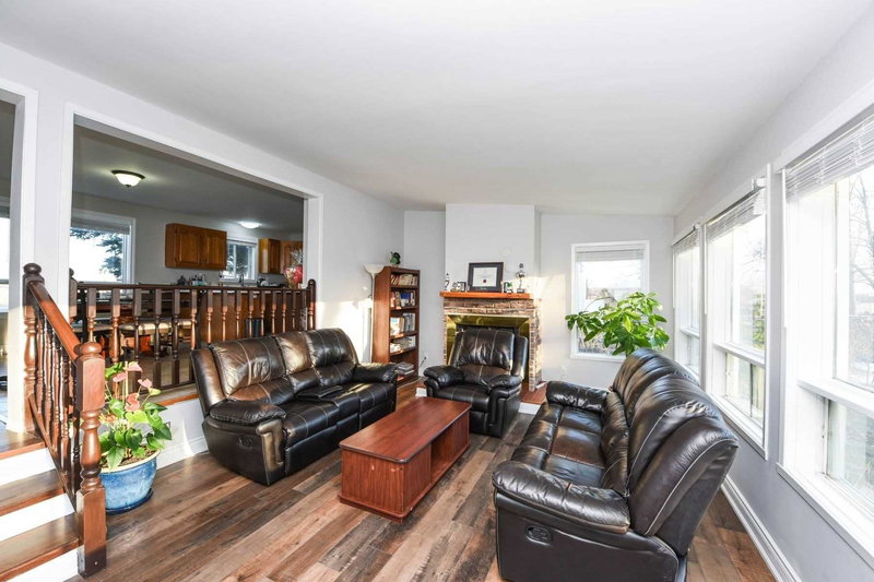 8182 Hornby Rd, Halton Hills, L0P 1E0 | Image 2