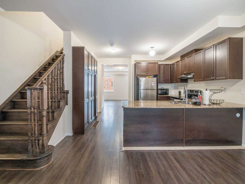 31 Shiff Cres, Brampton, L6Z 0H6 | Image 3