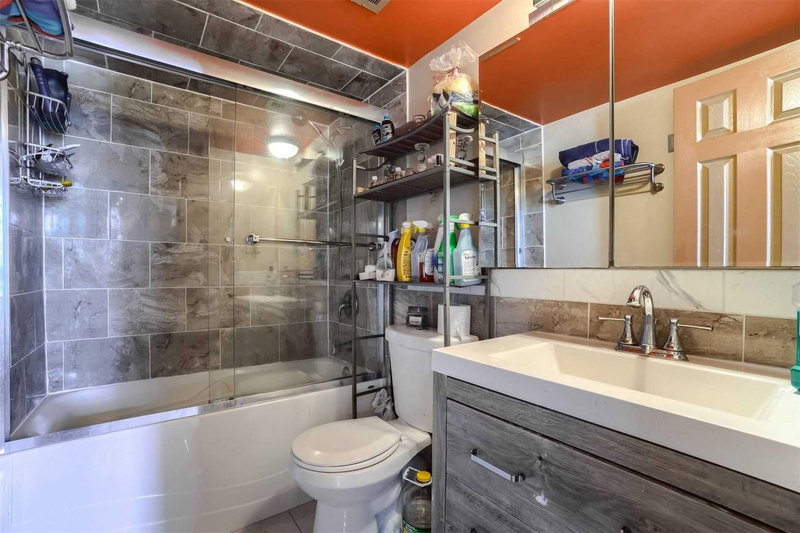 509 - 15 London Green Crt, Toronto, M3N1K4 | Image 2