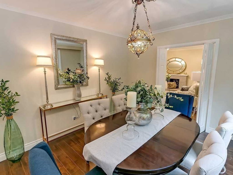 145 Wolfdale Ave, Oakville, L6L4R9 | Image 2