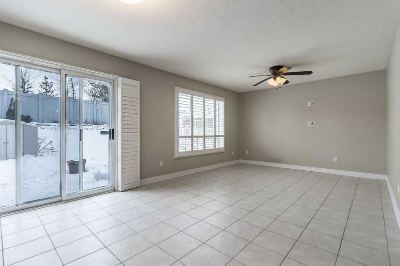 32 Pavin Cres, Caledon, L7E1W9 | Image 3