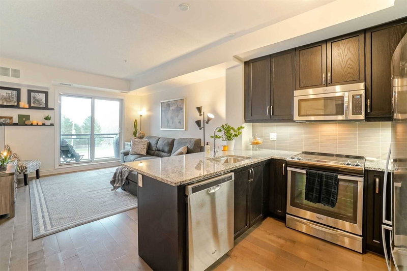 332 - 3170 Erin Mills Pkwy, Mississauga, L5N1W8 | Image 2